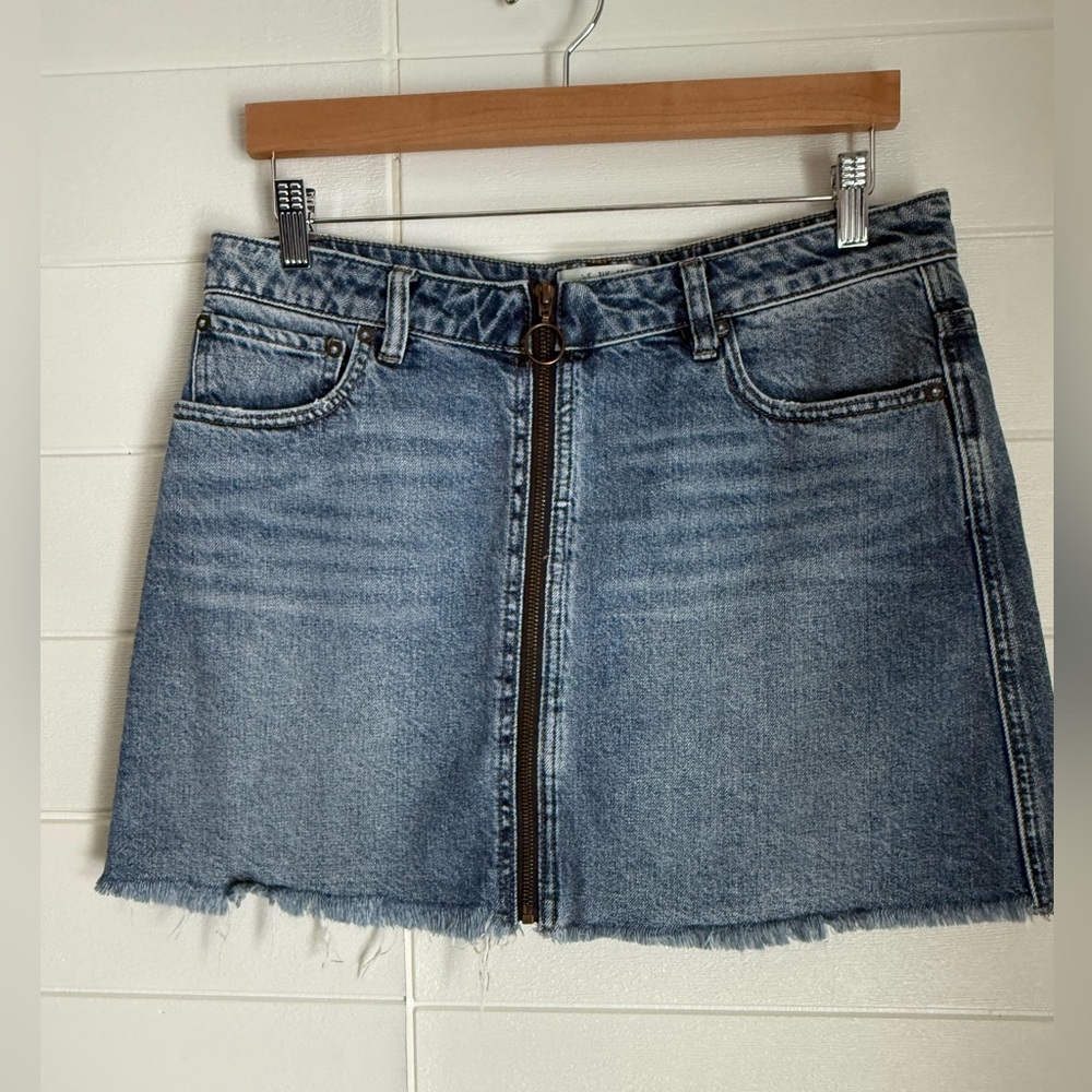 Free People Vintage Front Full Zip Distressed Back Pocket Denim Jean Mini Skirt